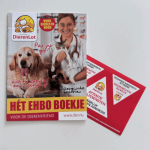 EHBO boekje voor dieren met hulpdienstensticker