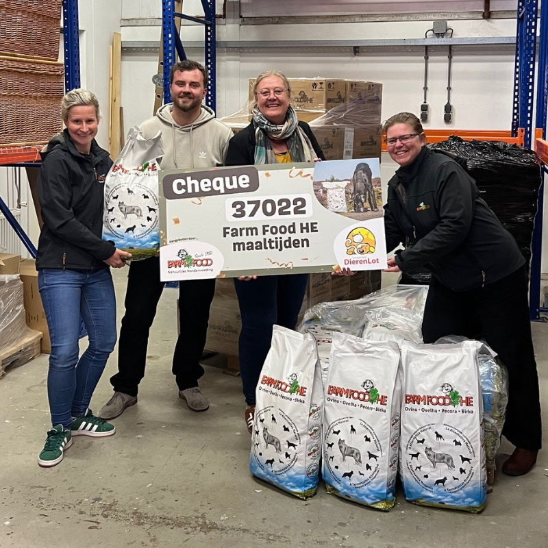Overhandiging cheque van Farmfoods